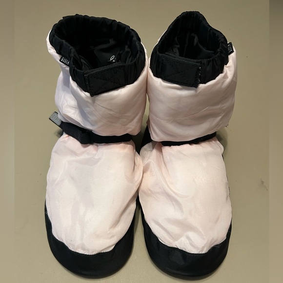 NWT Woman’s BLOCH Warm Up Bootie Dance Shoes - Picture 2 of 5